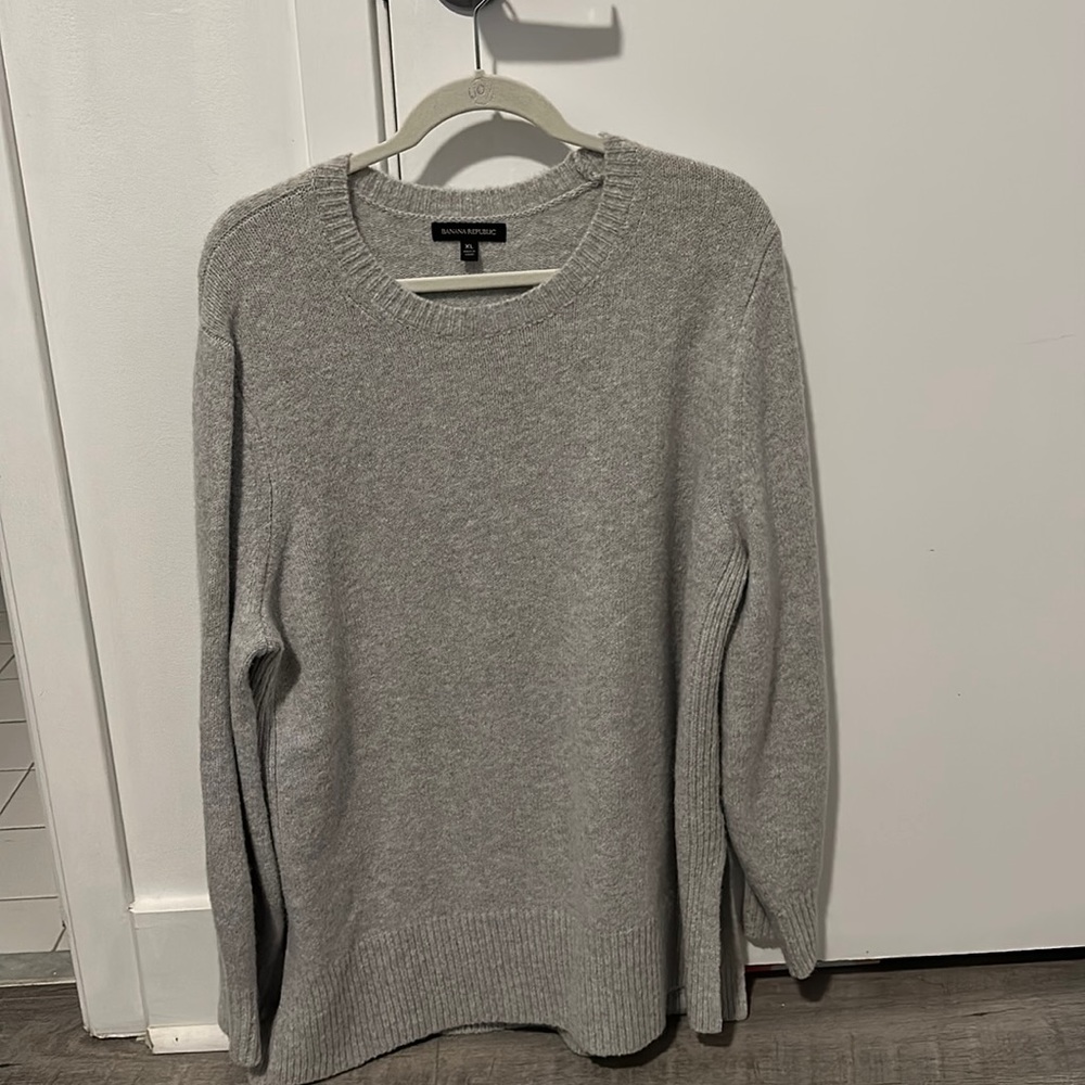 Banana Republic XL gray pullover